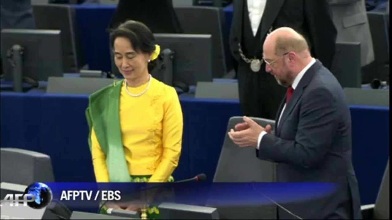 23 ans après, Suu Kyi reçoit son prix Sakharov en mains propres