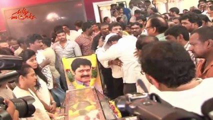 Actor Srihari Funeral - Brahmanandam & Venu Madhav Speech