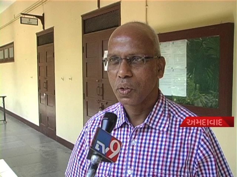 Corporation seals school offices over parking issue , Ahmedabad - Tv9 Gujarat