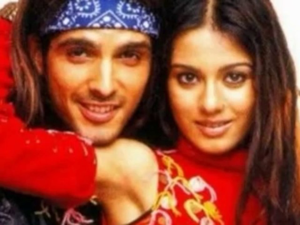 Chale Jaise Hawayein - Main Hoon Na (2004) Full Song