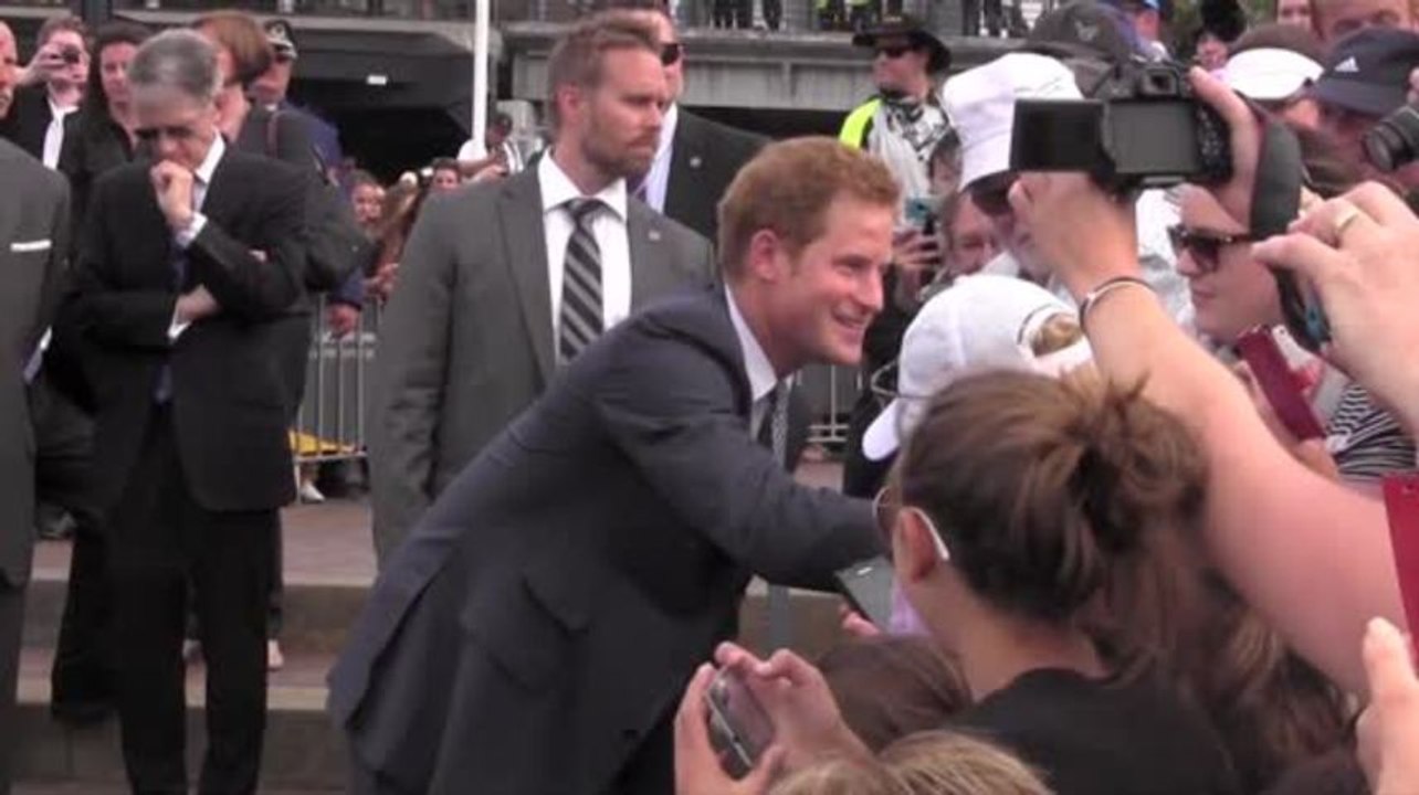 Le Prince Harry n'a pas invité sa petite-amie au baptême de son neveu