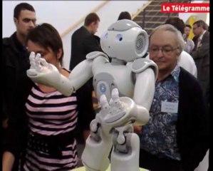 Lannion. Le robot NAO fait son show