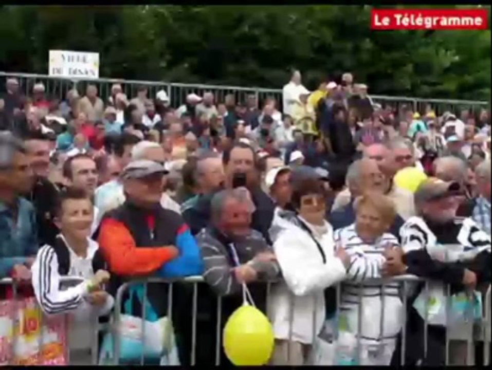 Tour de France. De jeunes coureurs ouvrent la route aux cyclistes pros