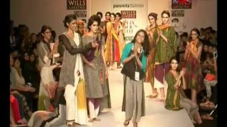 FDCI present Wills Life Style India Fashion Week Spring Summer 2014-Special Report-23 Oct 2013