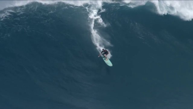 Surfing Jaws - Inflatable Hot Dog - Ian Walsh