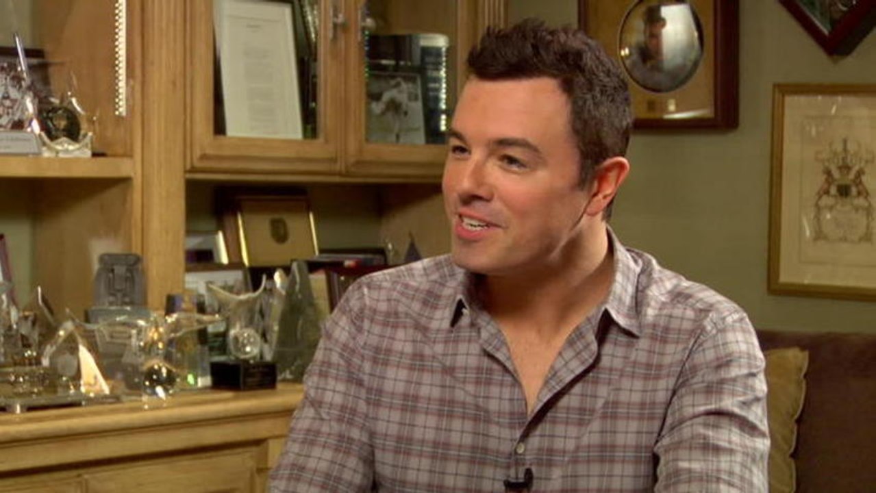 Seth MacFarlane Impersonates Larry