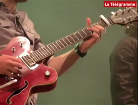 Malestroit (56). Moriarty pose ses valises pleines de sons au Pont du Rock