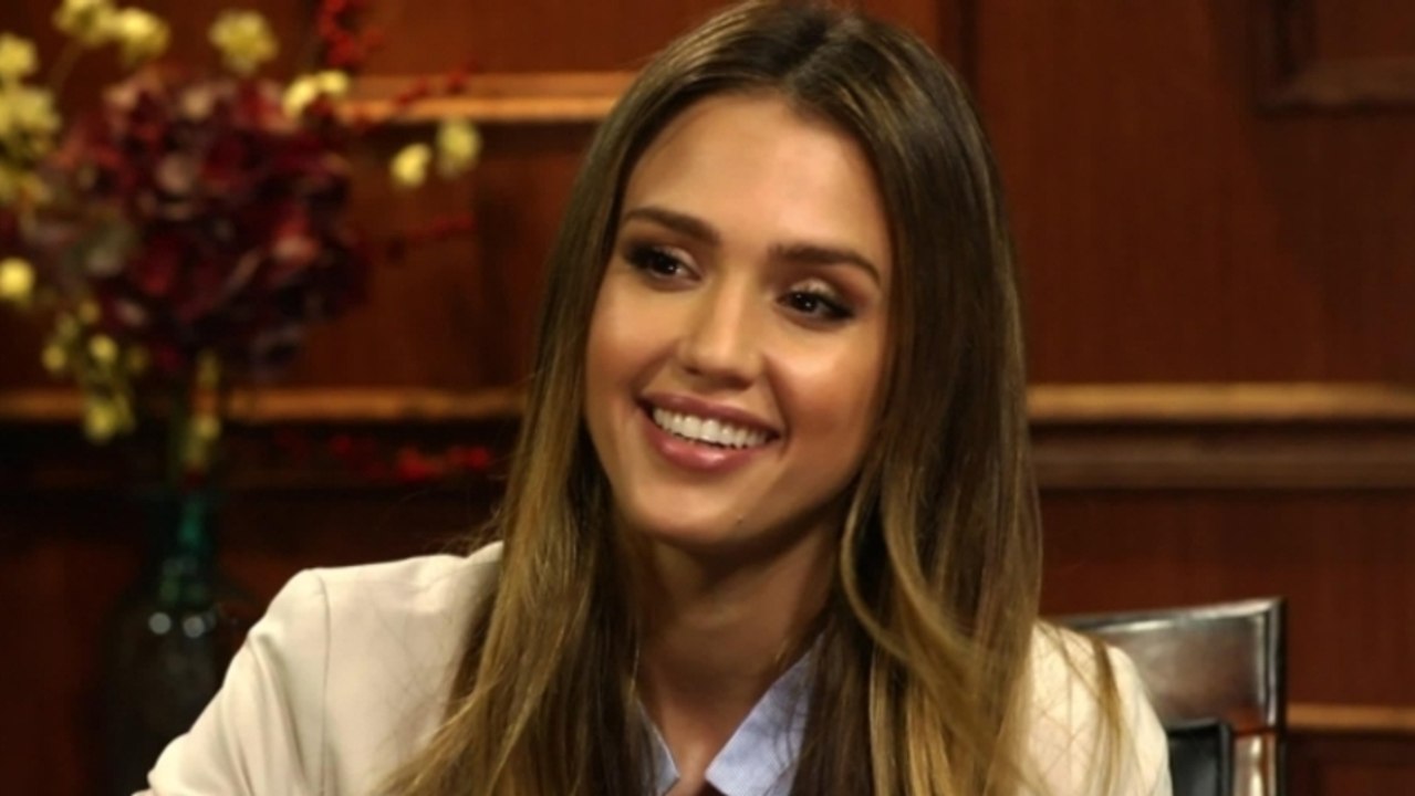 Jessica Alba Answers Social Media Questions