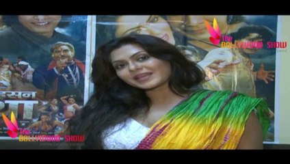 Rinku Ghosh Intimate Scene with Viraj Bhatt