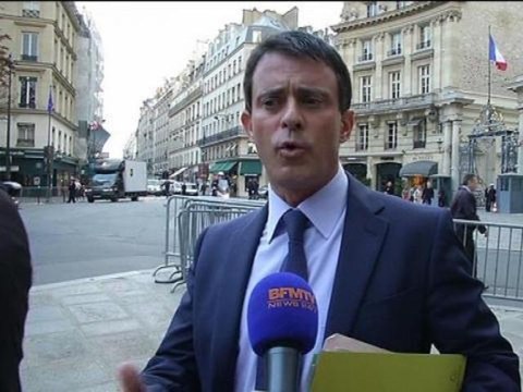 Manuel Valls: réformer en profondeur le droit d'asile - 23/10