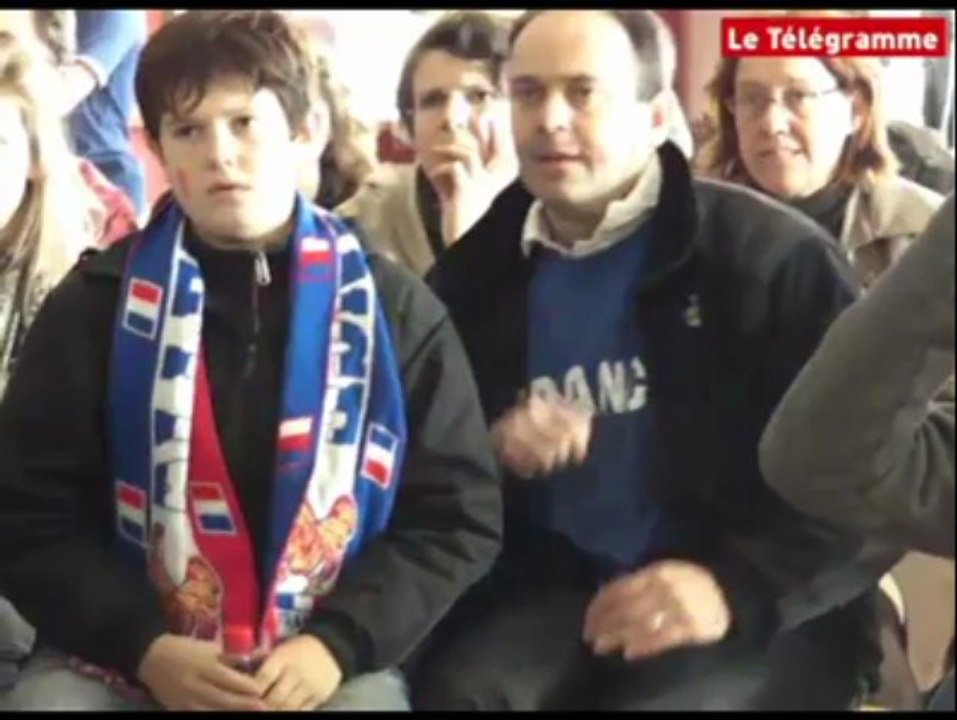 Vannes (56). Chaude ambiance parmi les supporters des Bleus