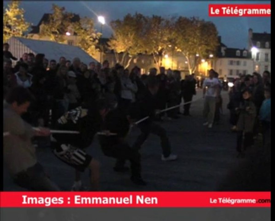 Samain : les rugbymen maîtres du tir à la corde