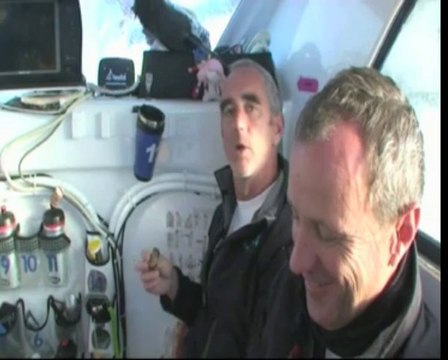 Trophée Jules-Verne. Anniversaire de Loïck Peyron dans les 40èmes Rugissants