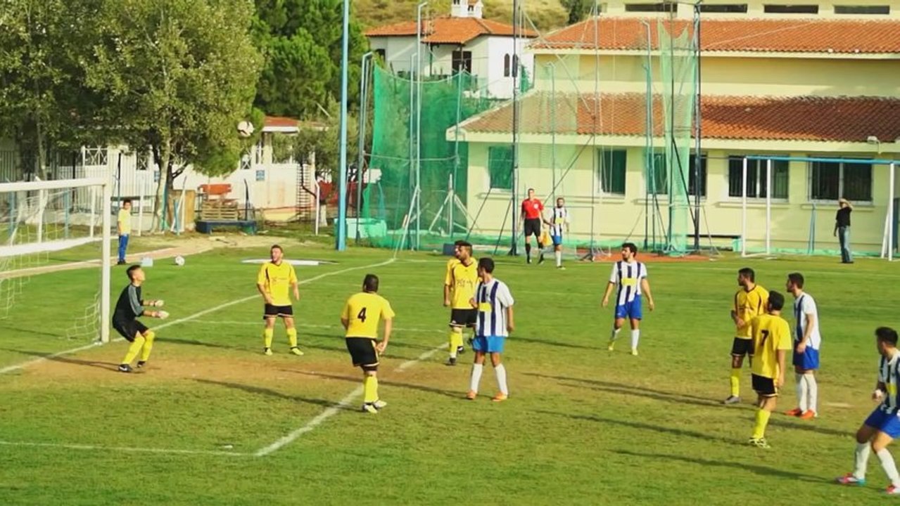 Foot : quand on rate, ça peut faire mouche !