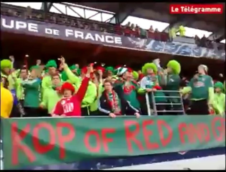 Locminé-PSG. Les supporters bretons chantent chez eux puis au stade