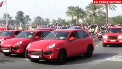 Qatar. La police défile en Porsche Cayenne