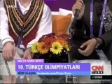 Türkçe Olimpiyatlarına katılan çocuklar ile etkinlik hakkında konuşuluyor.