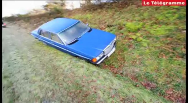 Brennilis (29). Une drôle façon de se garer