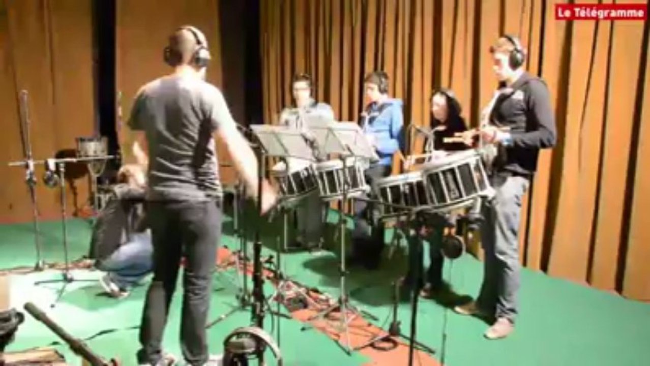 Carhaix. Le Bagad enregistre son album avec Zebra