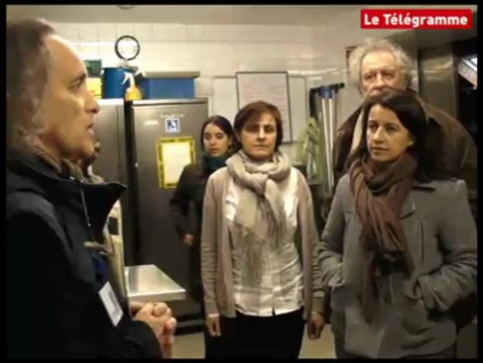 Pleumeur-Bodou (22). Cécile Duflot visite la LPO à l'ïle-Grande