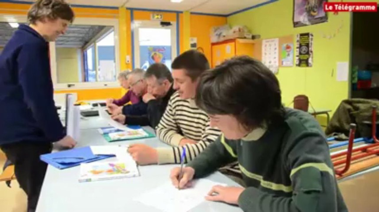 Quimperlé. Un spectacle "Le breton pour les nuls"