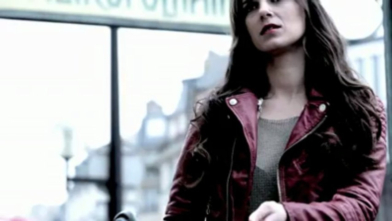 François Raoult. Le clip de son premier single “Aux Frais des Quatre Saisons”