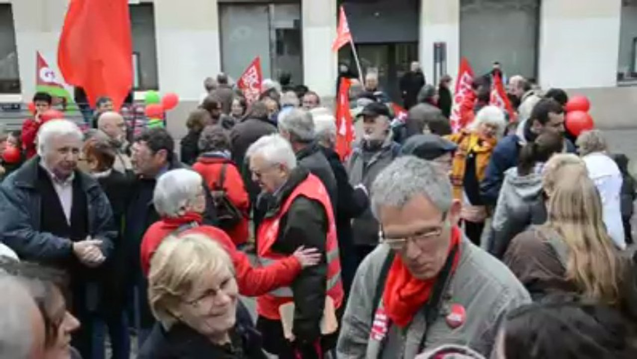 Saint-Brieuc. Le Front de gauche bat le pavé de la rue Saint-Guillaume