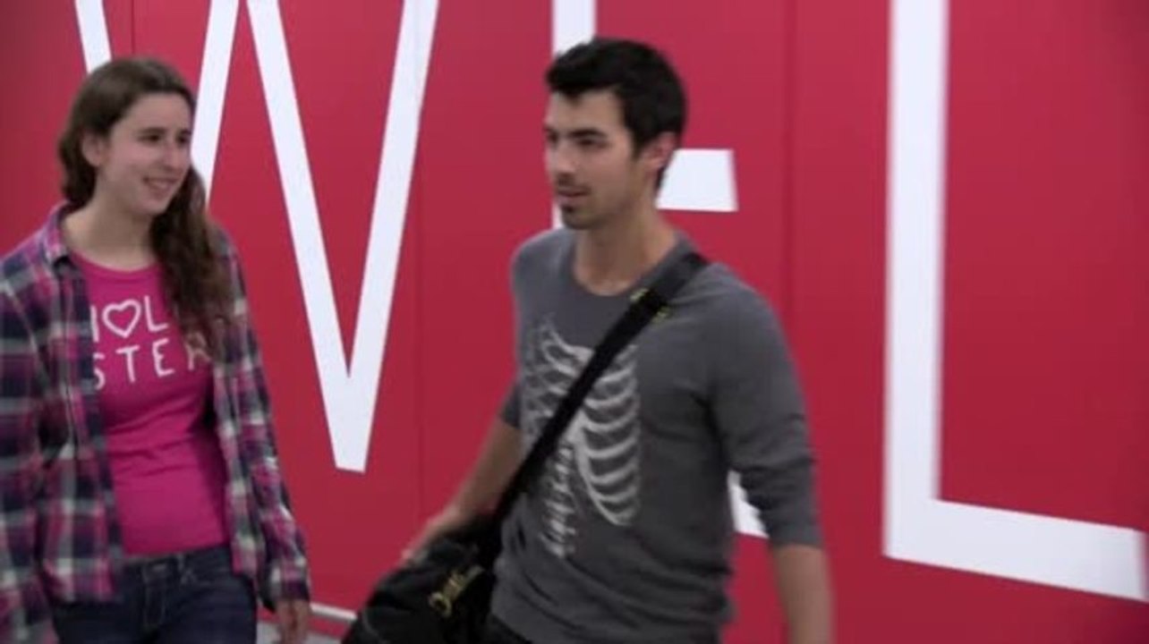 The Jonas Brothers Ask Fans to 'Bear With Us'