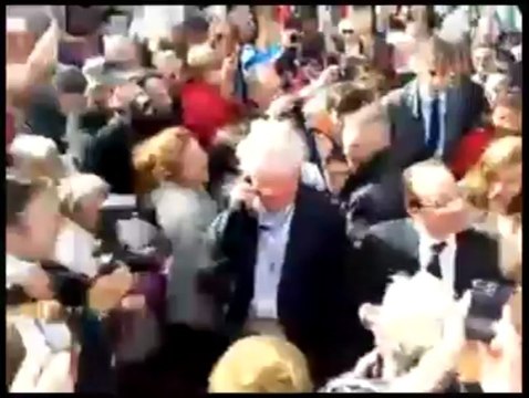 Tonnerres de Brest. Le bain de foule de Hollande en direct
