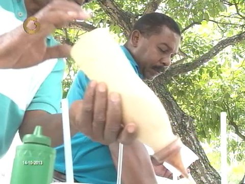 Profesores y estudiantes de la UCV: no hay chicha mejor que esta