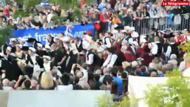 Festival interceltique. Un grain de folie au Triomphe des sonneurs
