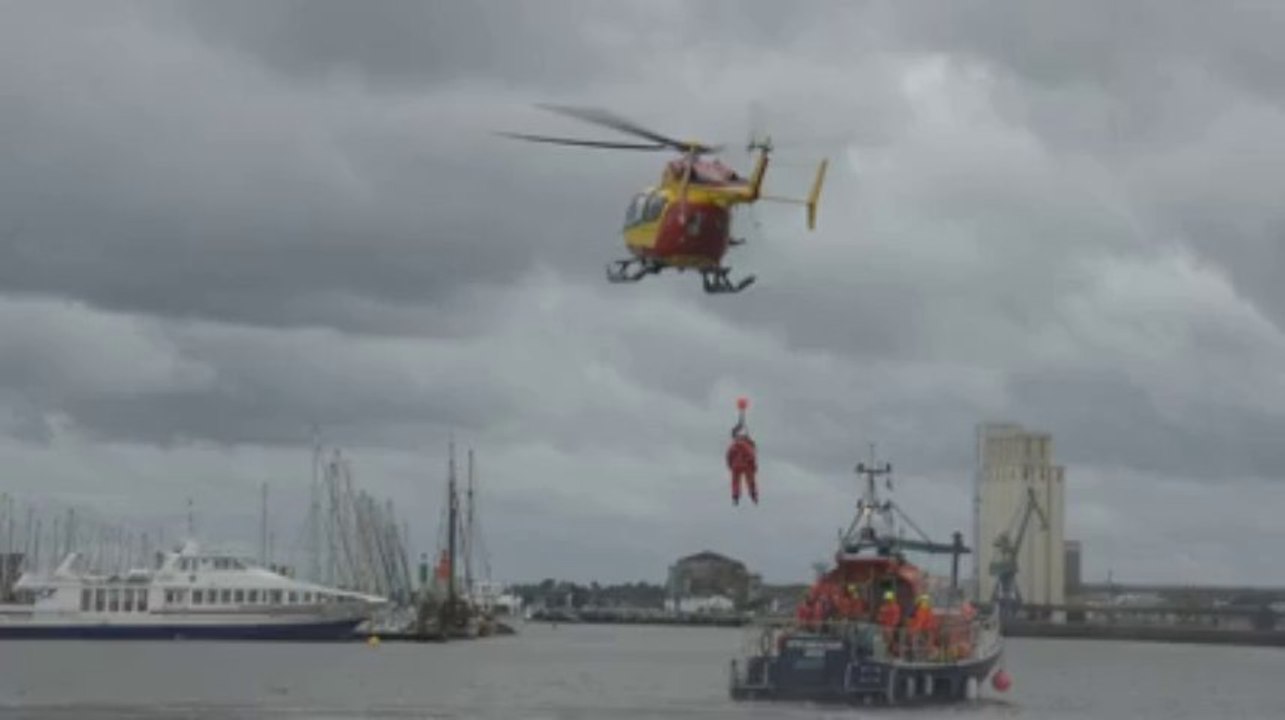 Lorient. SNSM et Dragon 56 en exercice
