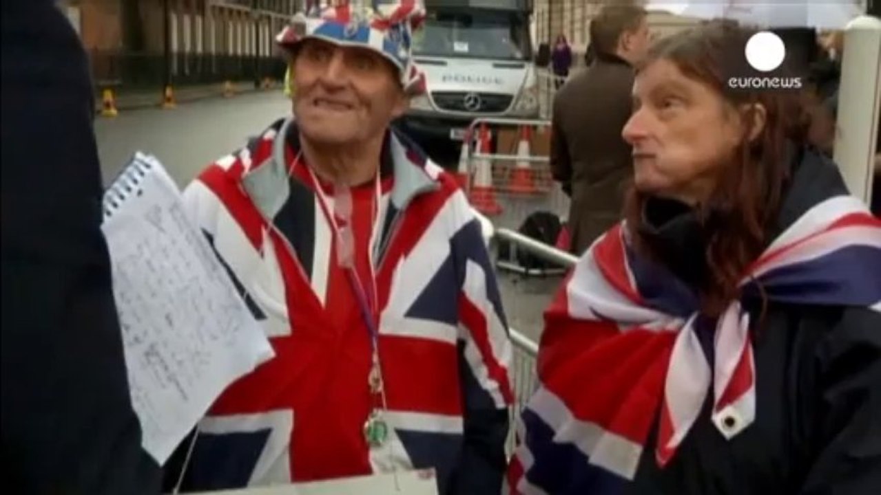 Les fans de George répondent présent au baptême