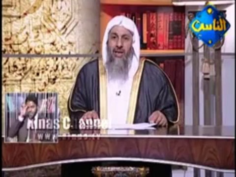 هل يجوز للمسلمة أن تكشف عن شعرها أمام غير المسلمة ؟