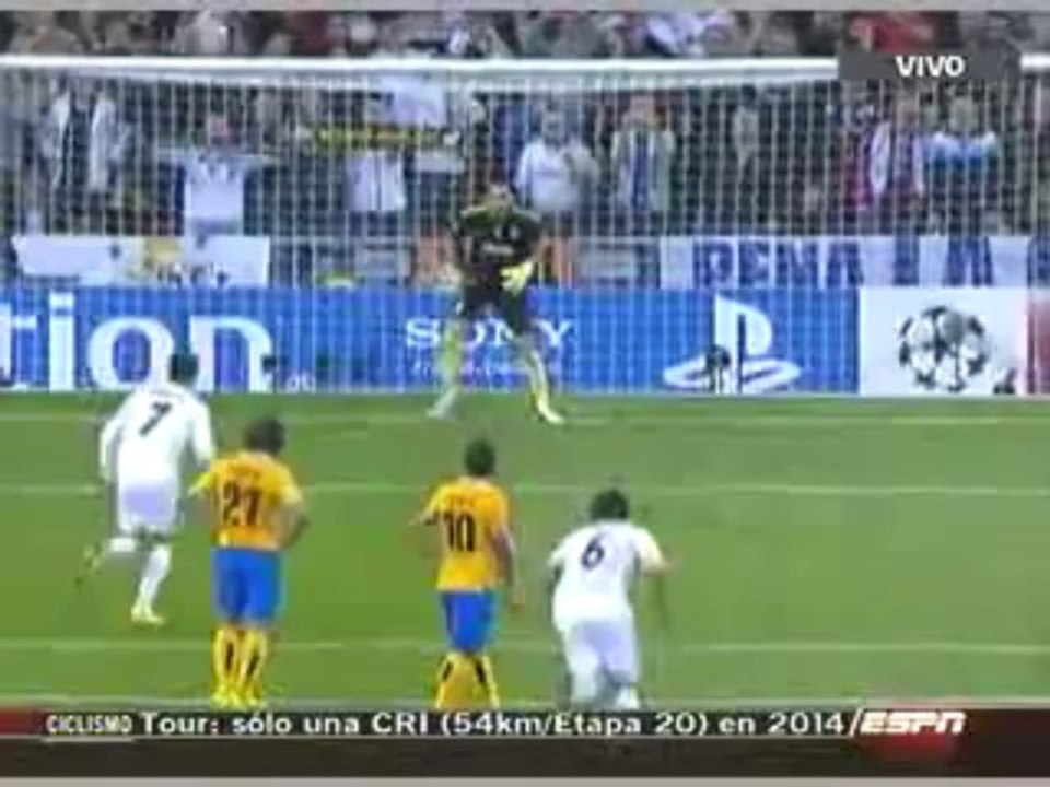 Real Madrid 2-1 Juventus - 23-10-13