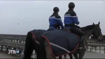 Grandcamp Les Huitres Surveillées par la Gendarmerie JTD 30-11-2011