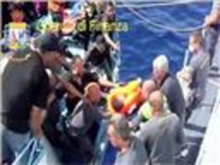 توقف عشرات المهاجرين غير الشرعيين في ليبيا