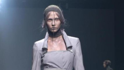 Style.com Fashion Shows - Gareth Pugh: Spring 2010 Ready-to-Wear