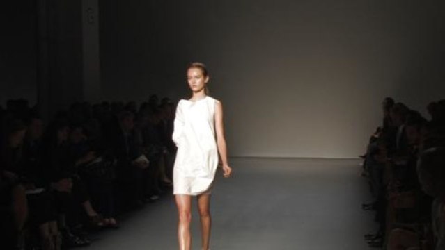 Style.com Fashion Shows - Calvin Klein: Spring 2010 Ready-to-Wear