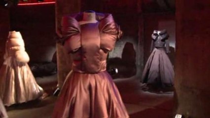 Fashion Films - Giambattista Valli's Moncler Gamme Rouge Presentation