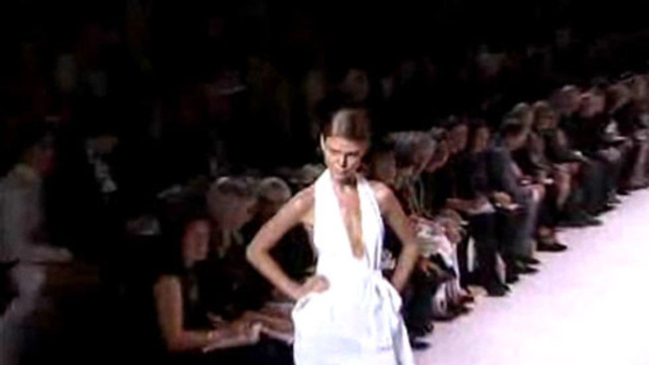 Style.com Fashion Shows - Stella McCartney: Spring 2007 Ready-to-Wear