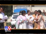 Asaram daughter admits she knows rape victim - Tv9 Gujarat