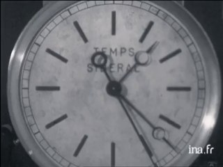 L'incroyable machine atomique à fabriquer l'heure d'hiver - Archive INA