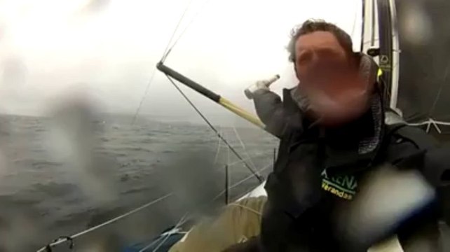 Vendée-Globe : Champagne au Horn pour Arnaud Boissières