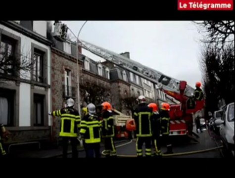 Saint-Brieuc. Incendie sous une toiture