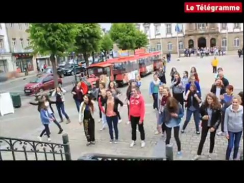 Morlaix. Danse. 400 collégiens et lycéens investissent les places de Morlaix