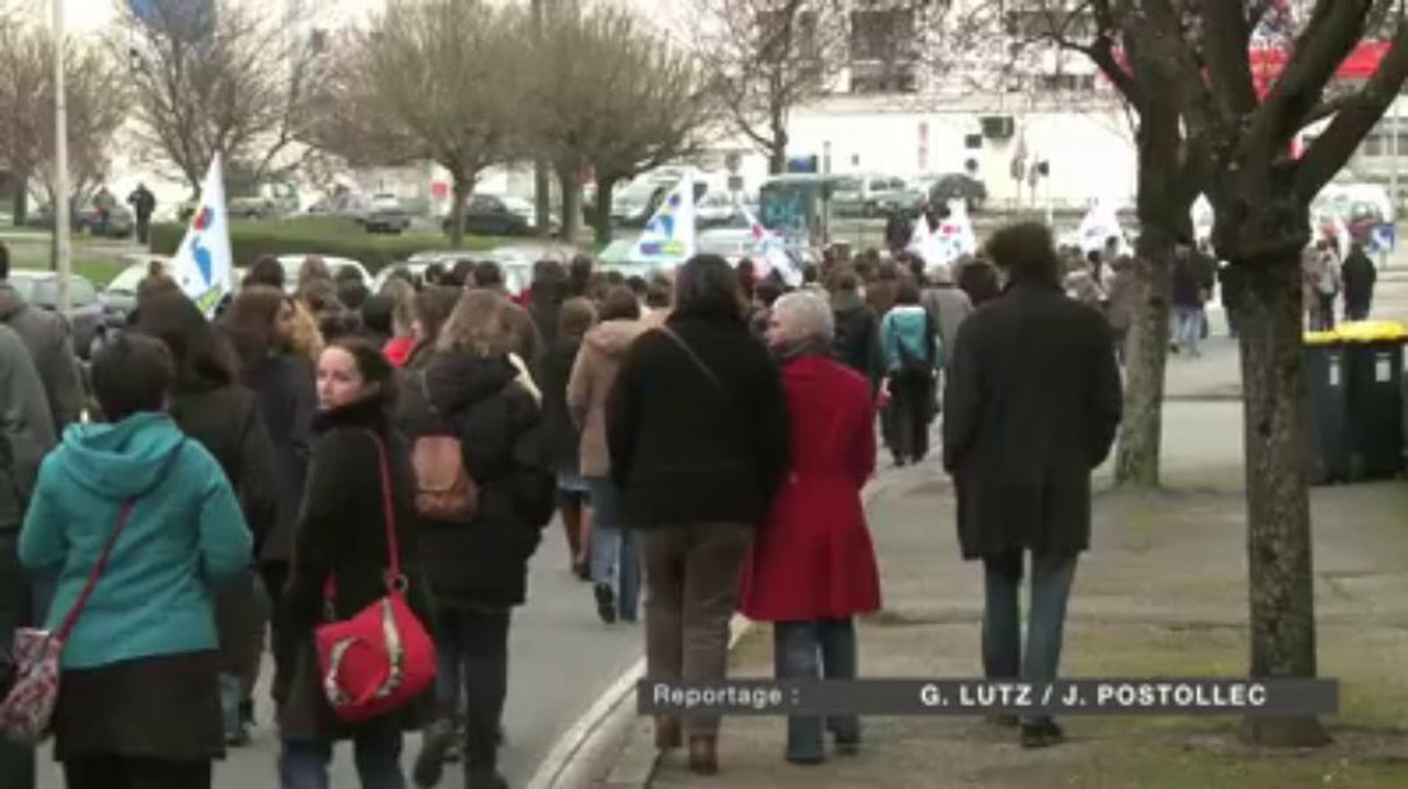 Vannes. Rythmes scolaires : 200 manifestants