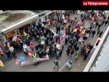 Lorient. 400 manifestants contre la loi sur la  