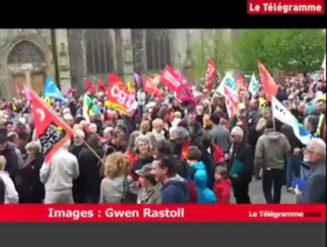 Hennebont (56). Près d'un millier de personnes pour le 1er Mai