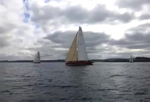 Grand prix Guyader. Spectacle en mer à Douarnenez